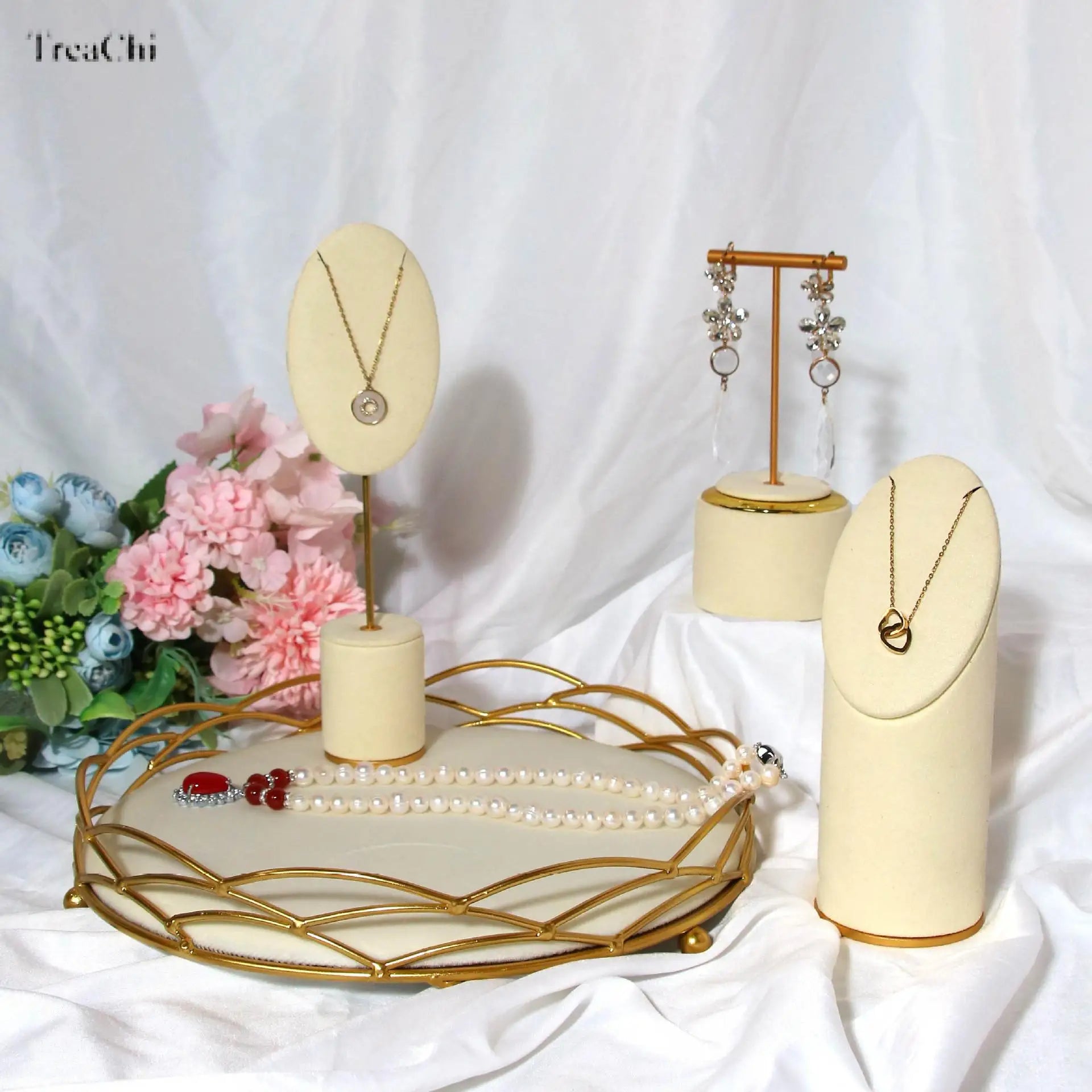 Creative Combination with Jewelry Rack Metal Beige Suede Jewelry Ring Necklace Bracelet Pendant Window Shooting Props