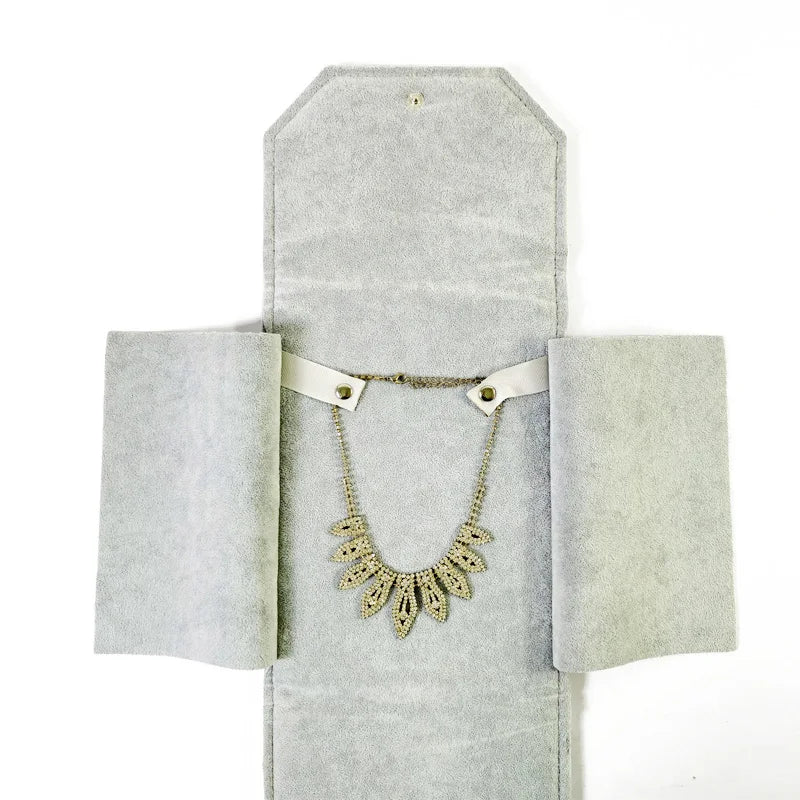 Chinese Red Necklace Organizer Velvet Jewelry Holder Pearl Necklace Storage Bag for Exhibitor Gold Chain Jewelry Holder