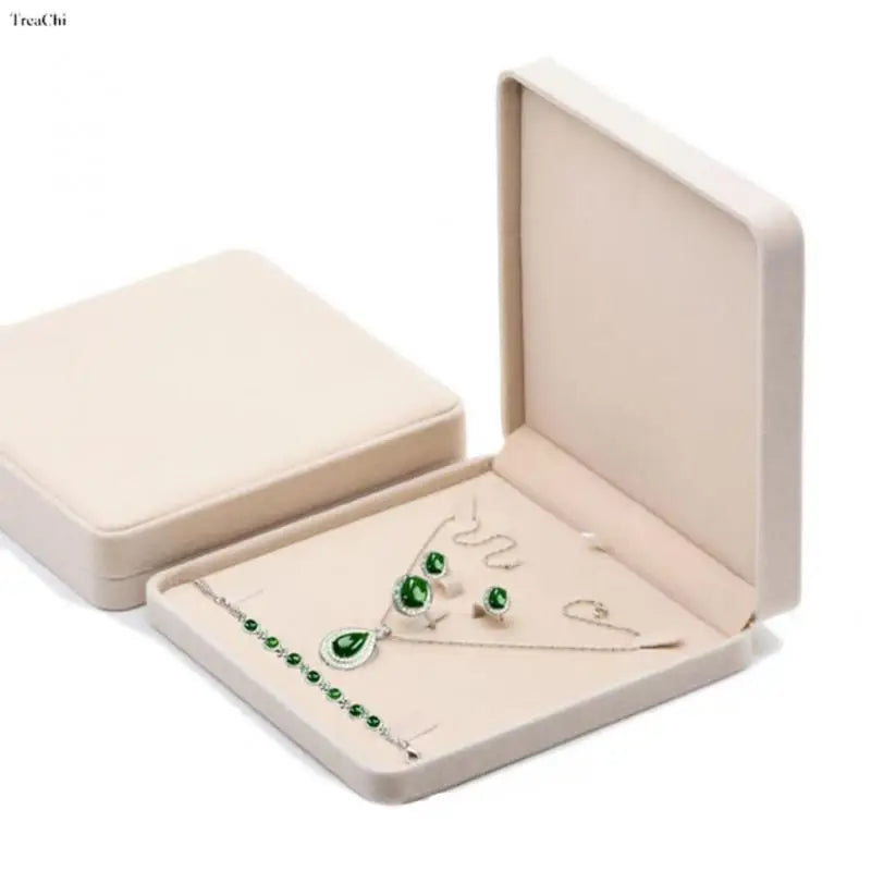 Red Velvet Jewelry Gift Boxes Ring Necklace Earring Packaing Box Bracelet Storage Case Chain Organizer Tray Window Showcases