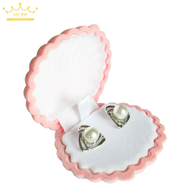 Wholesale 50Pcs/lot Shell Shape Lovely Velvet Wedding Engagement Ring Box for Earrings Necklace Chain Jewelry Display Gift Box