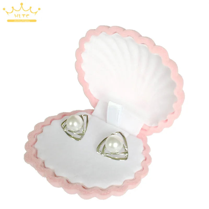 Wholesale 50Pcs/lot Shell Shape Lovely Velvet Wedding Engagement Ring Box for Earrings Necklace Chain Jewelry Display Gift Box
