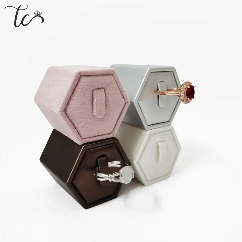 Velvet Pu Leather Hexagon Jewelry Display Rack Ring Storage Display Rack Tower Ring Display Rack