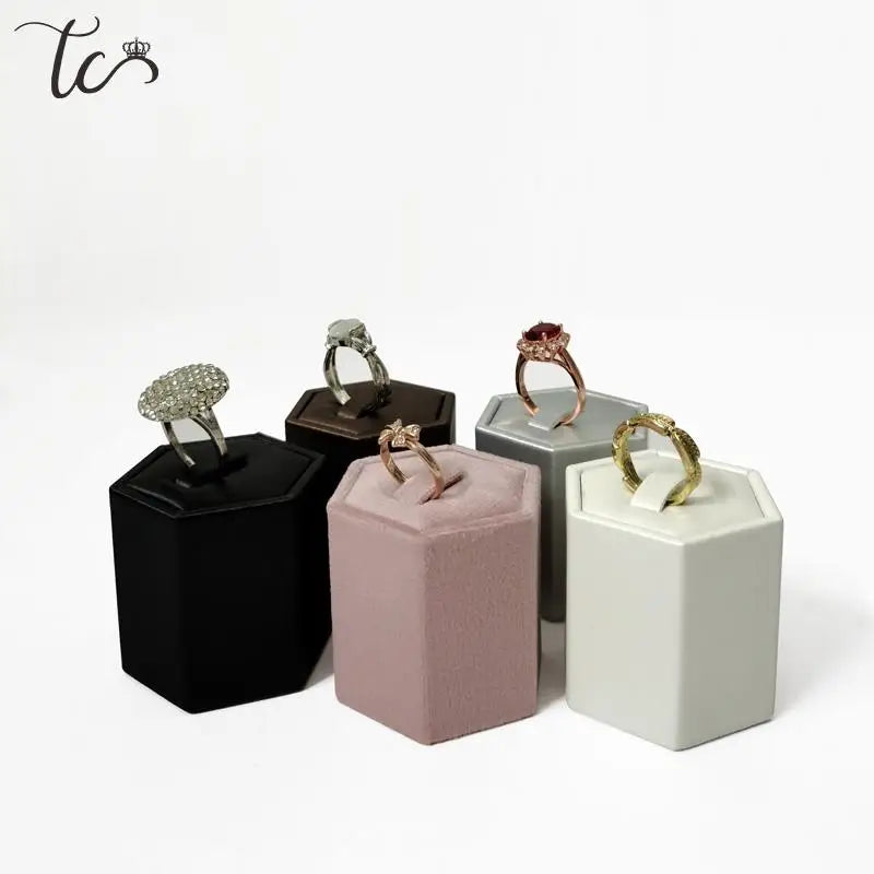 Velvet Pu Leather Hexagon Jewelry Display Rack Ring Storage Display Rack Tower Ring Display Rack