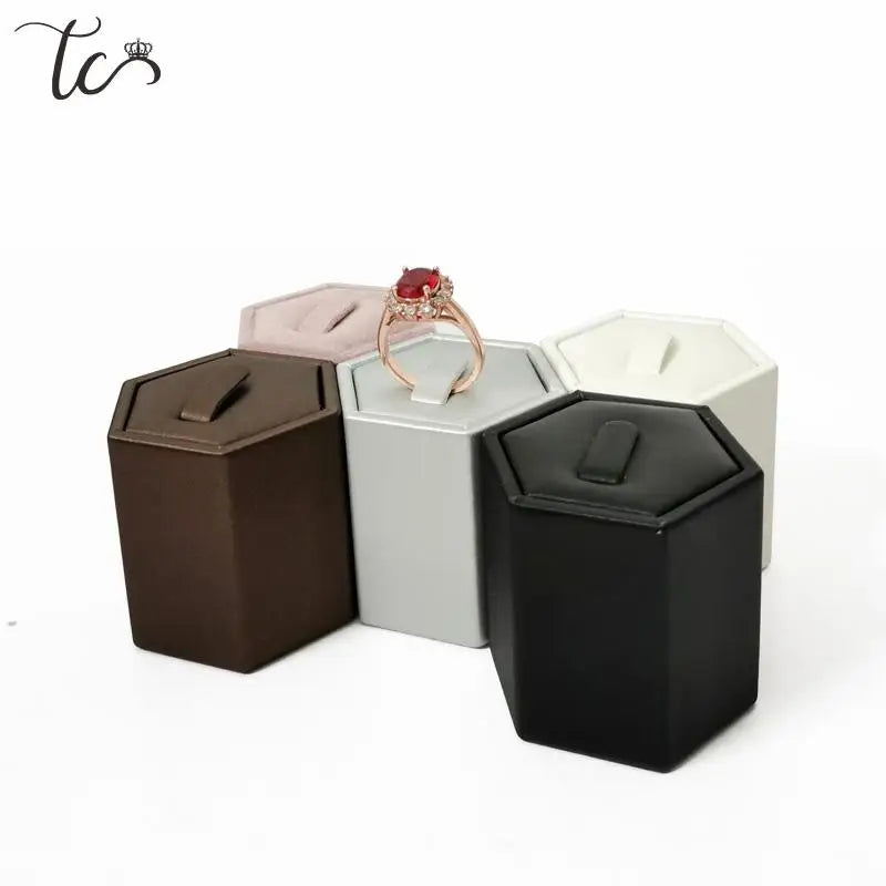 Velvet Pu Leather Hexagon Jewelry Display Rack Ring Storage Display Rack Tower Ring Display Rack