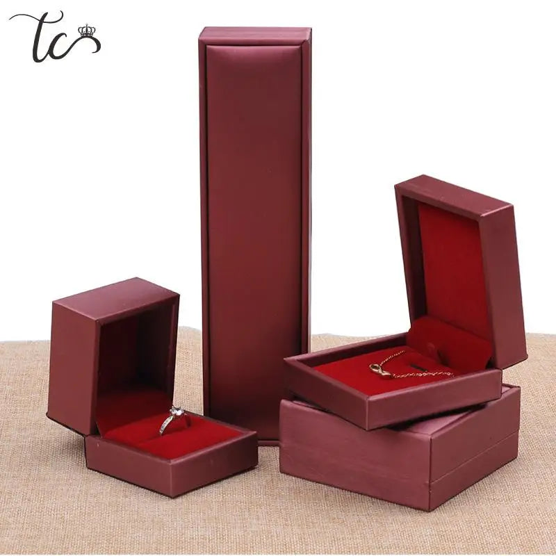 Red Brushed Leather Jewelry Display Case Ring Earrings Necklace Pendant Bracelet Storage Case